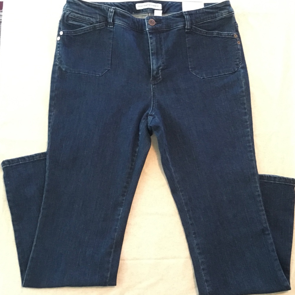 New Chico’s Platinum Denim Jeans Ultimate Fit •NWT